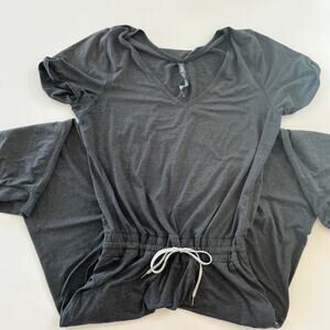 Vuori All Day Sweatset Jumper, Mint condition in Deep Gray